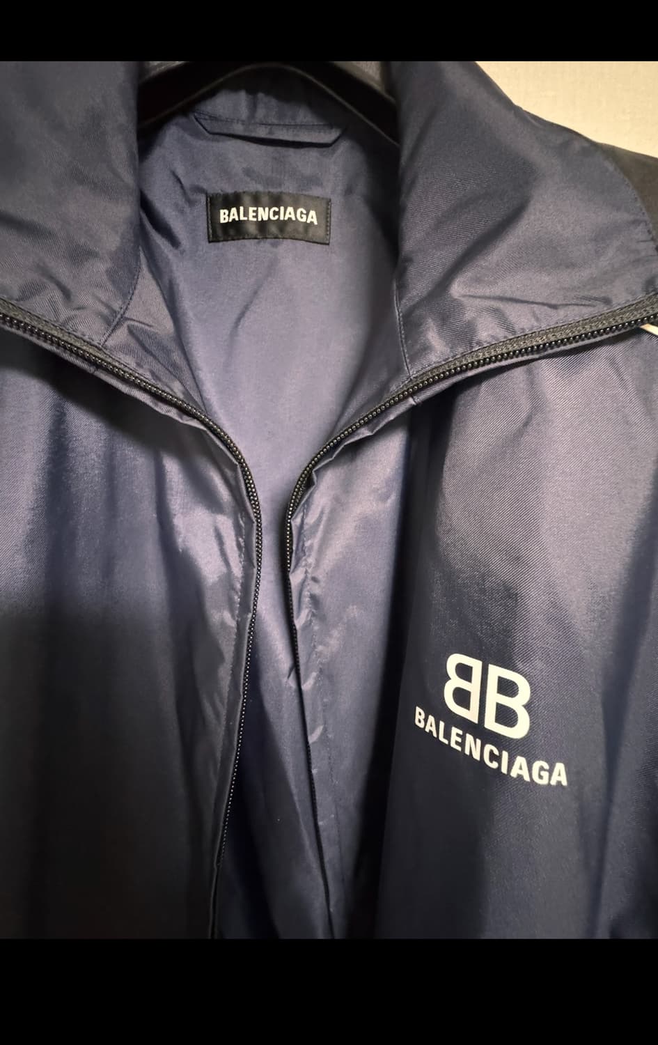 발렌시아가 BB로고 바람막이  상품이미지3