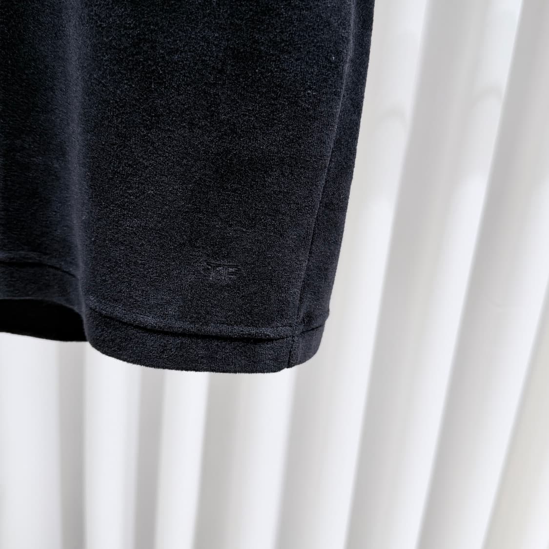 (A+/48) / 톰포드 블랙 벨벳 벨루어 폴로 반팔 티셔츠 상품이미지5