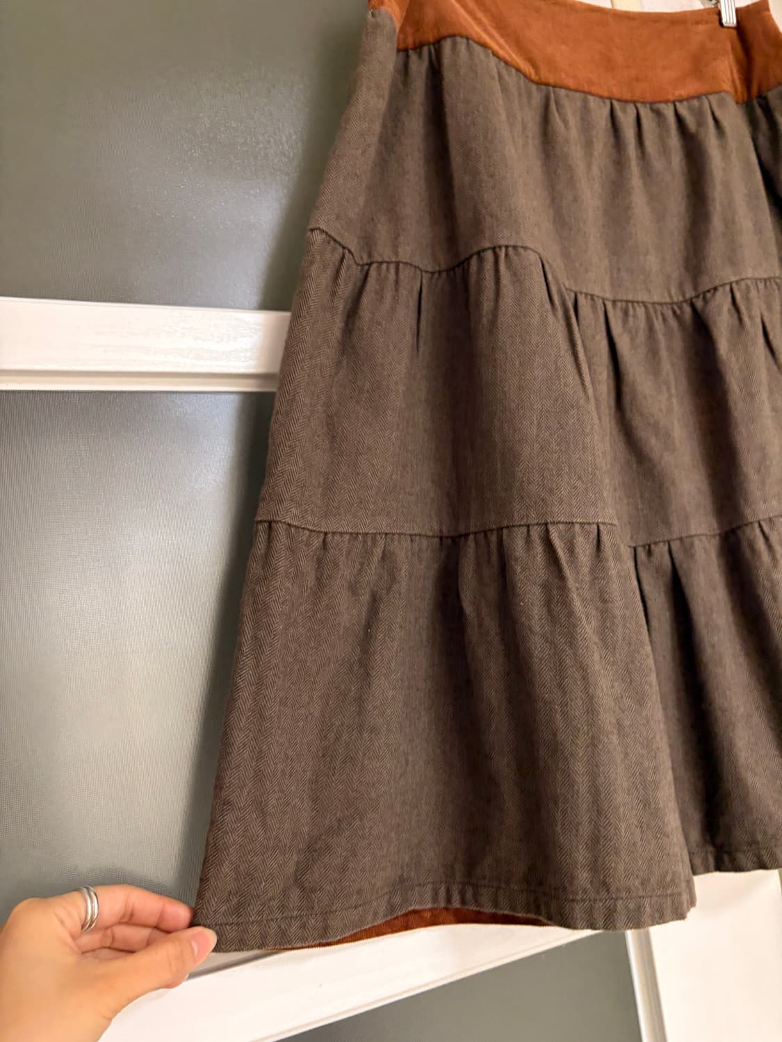 브라운 패치 미디 스커트 상품이미지6
