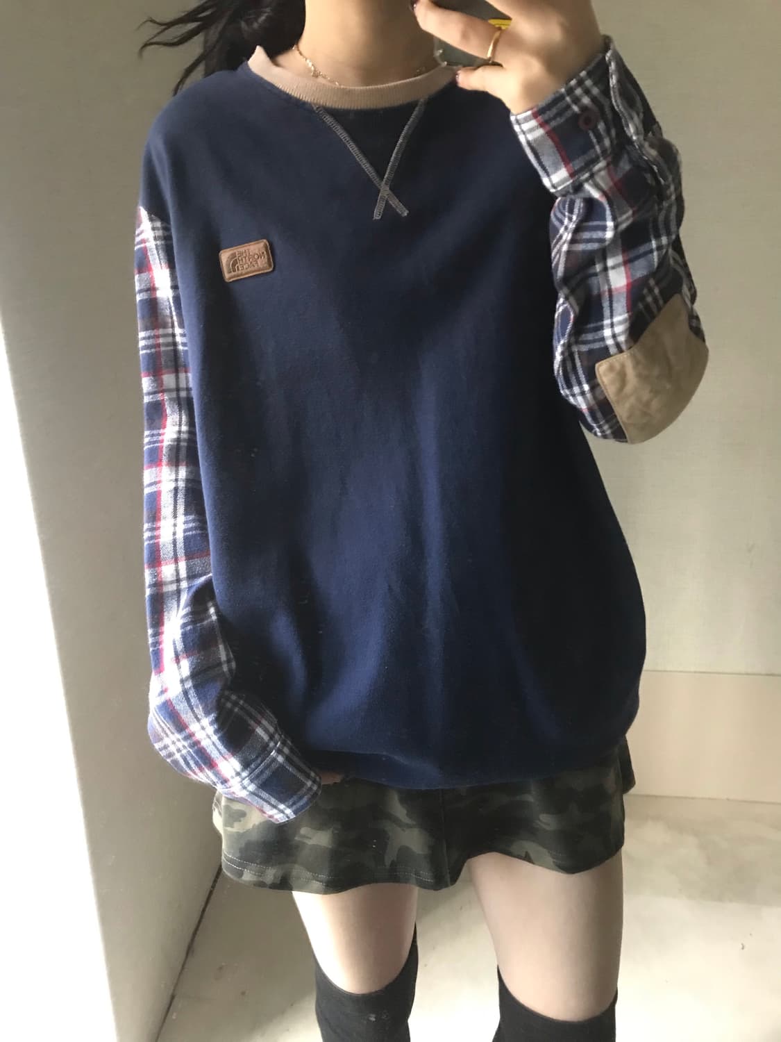 노페 체크디테일 맨투맨 상품이미지5