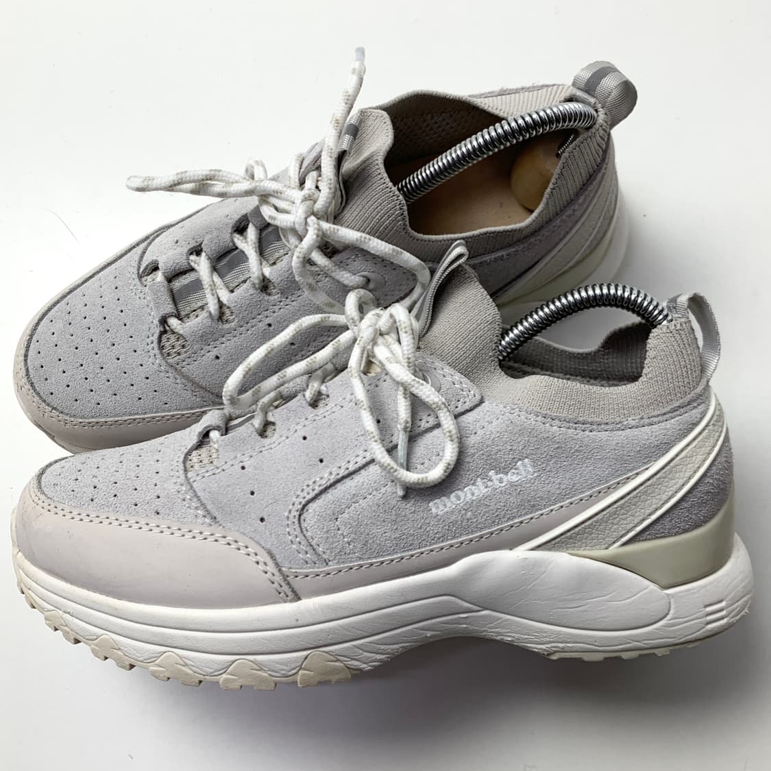 [230/정품] 몽벨 스웨이드 여성 트레킹화 운동화 신발
 상품이미지1