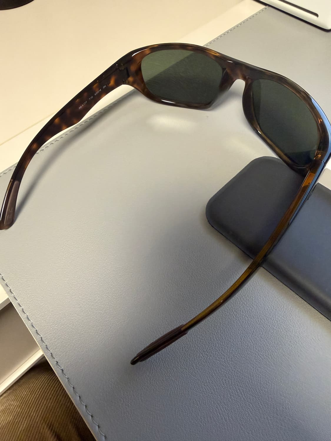 레이벤 RB4177 63 톨토이즈 선글라스 상품이미지3