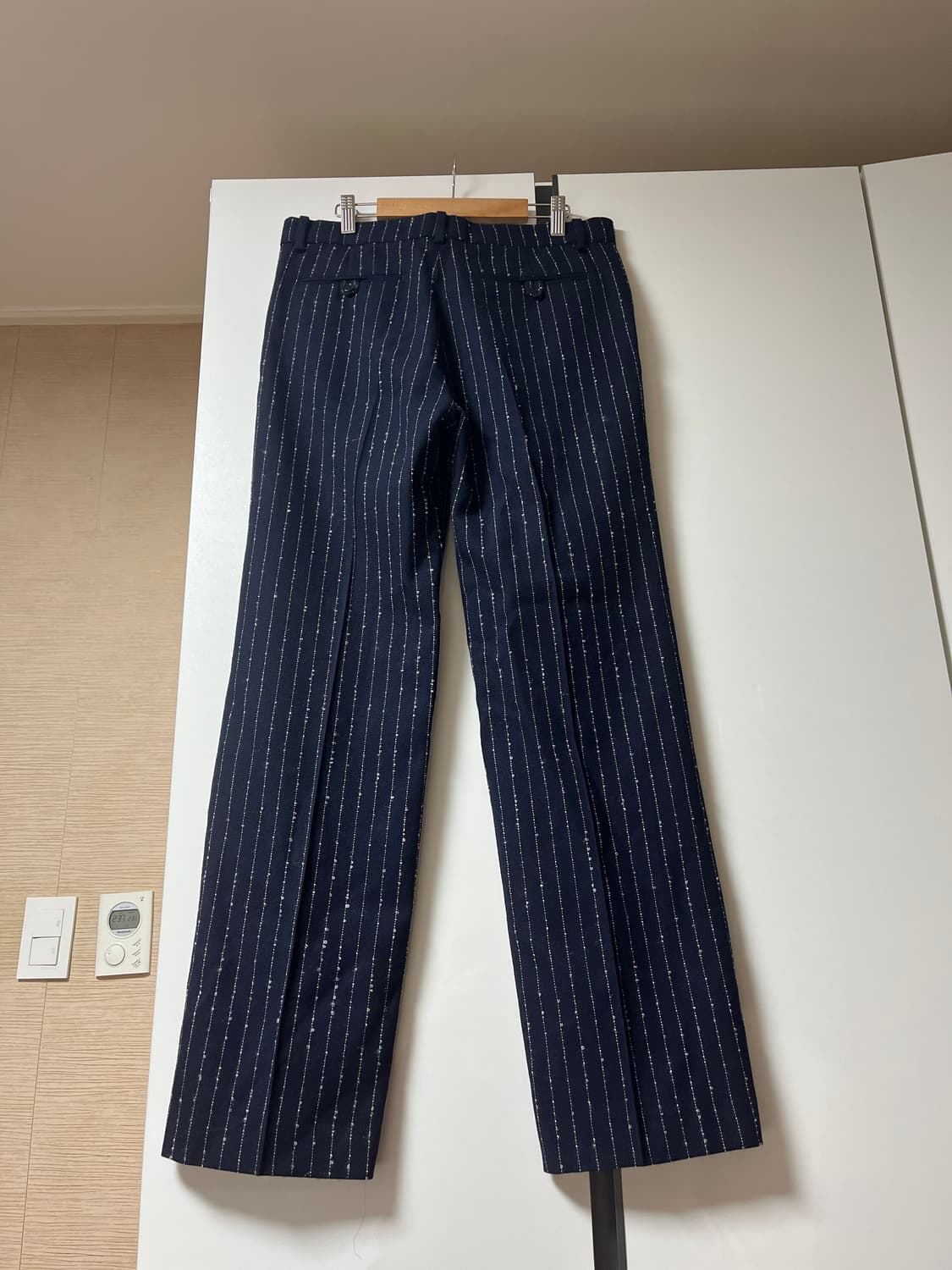 [34] 아크네 스튜디오 네이비 스트라이프 슬랙스 울 팬츠 상품이미지2