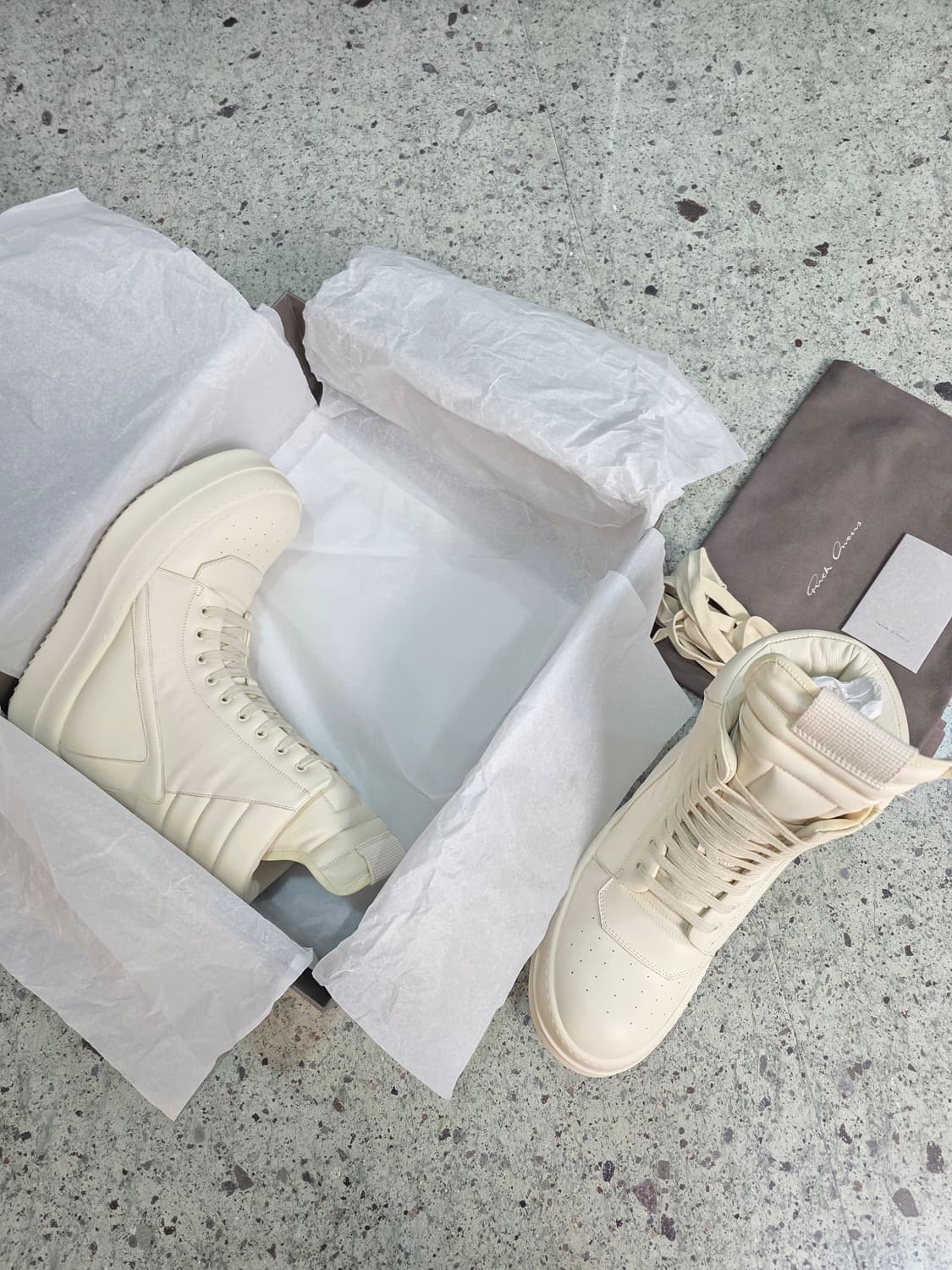 (미시착/새상품)릭오웬스 메가 지오바스켓 밀크 상품이미지5