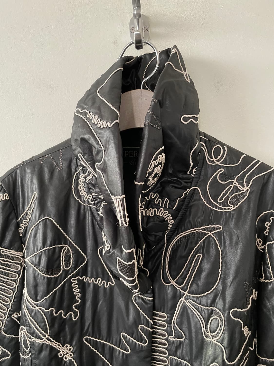 embroidered patterned padded jacket 상품이미지6