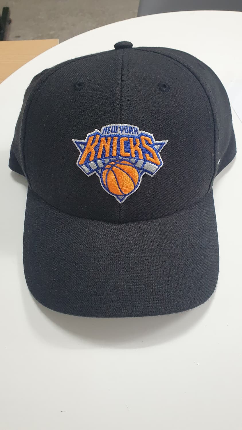 (새제품)NBA 뉴욕닉스 블랙모자 (OSFA 공통사이즈) 상품이미지1