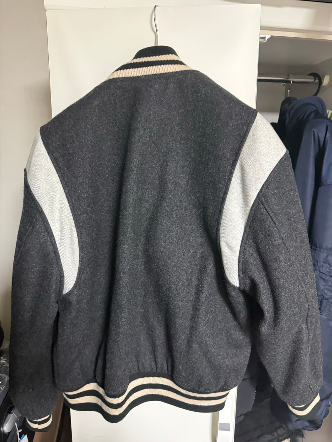 피어오브갓 에센셜 바시티 자켓 M 사이즈 상품이미지2