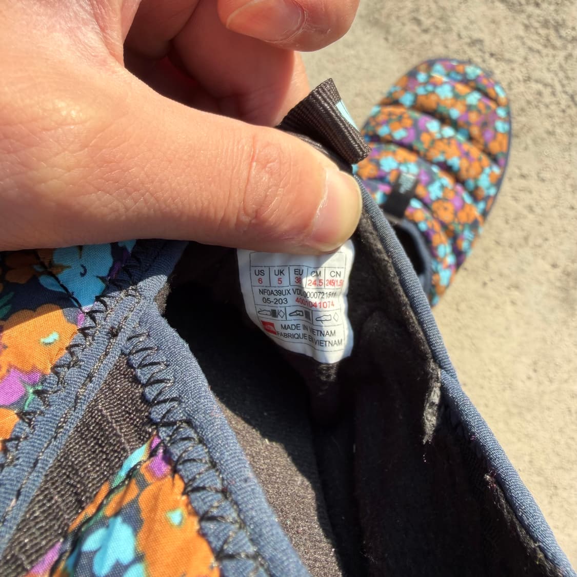 노스페이스 플라워 빈티지 패딩슈즈 245 상품이미지5