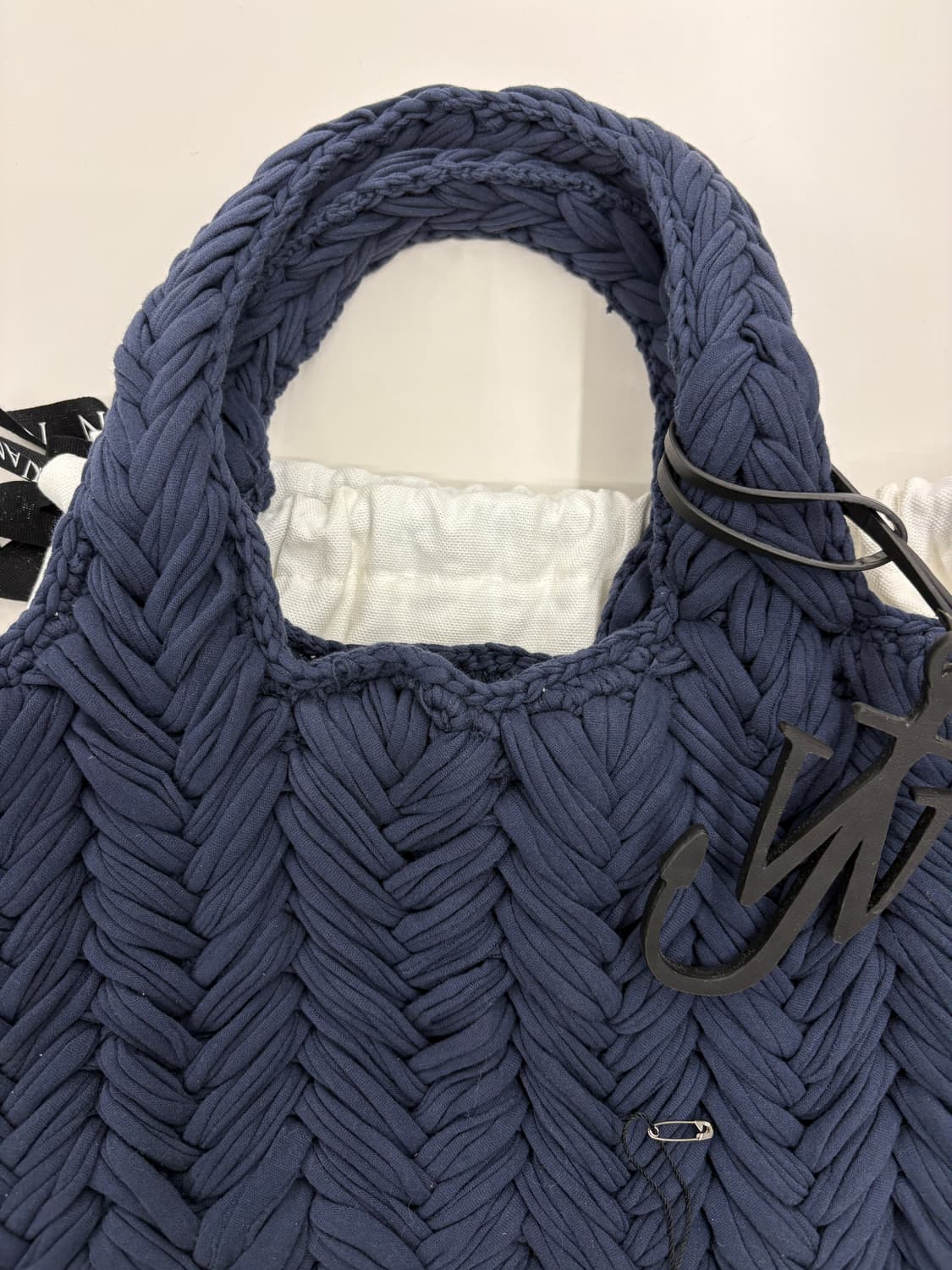 JW앤더슨 니트 쇼퍼백 상품이미지3