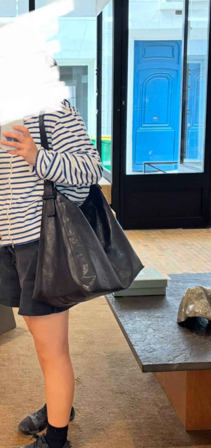 르메르 벨티드 호보백 다크초콜렛 상품이미지4