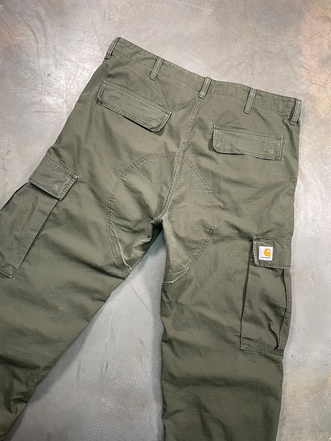 칼하트 wip 레귤러 카고팬츠 상품이미지2