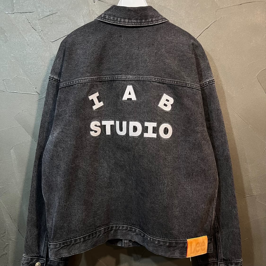 [L] IAB STUDIO X LEE 아이앱 리 흑청 자켓 상품이미지1