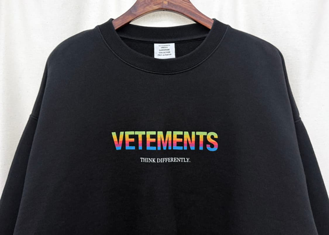 베트멍 레인보우 로고 맨투맨 상품이미지4