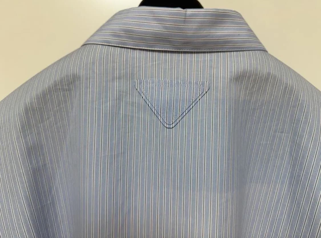 (새상품)-프라다- 백 패치 블루 스트라이프 셔츠 상품이미지5