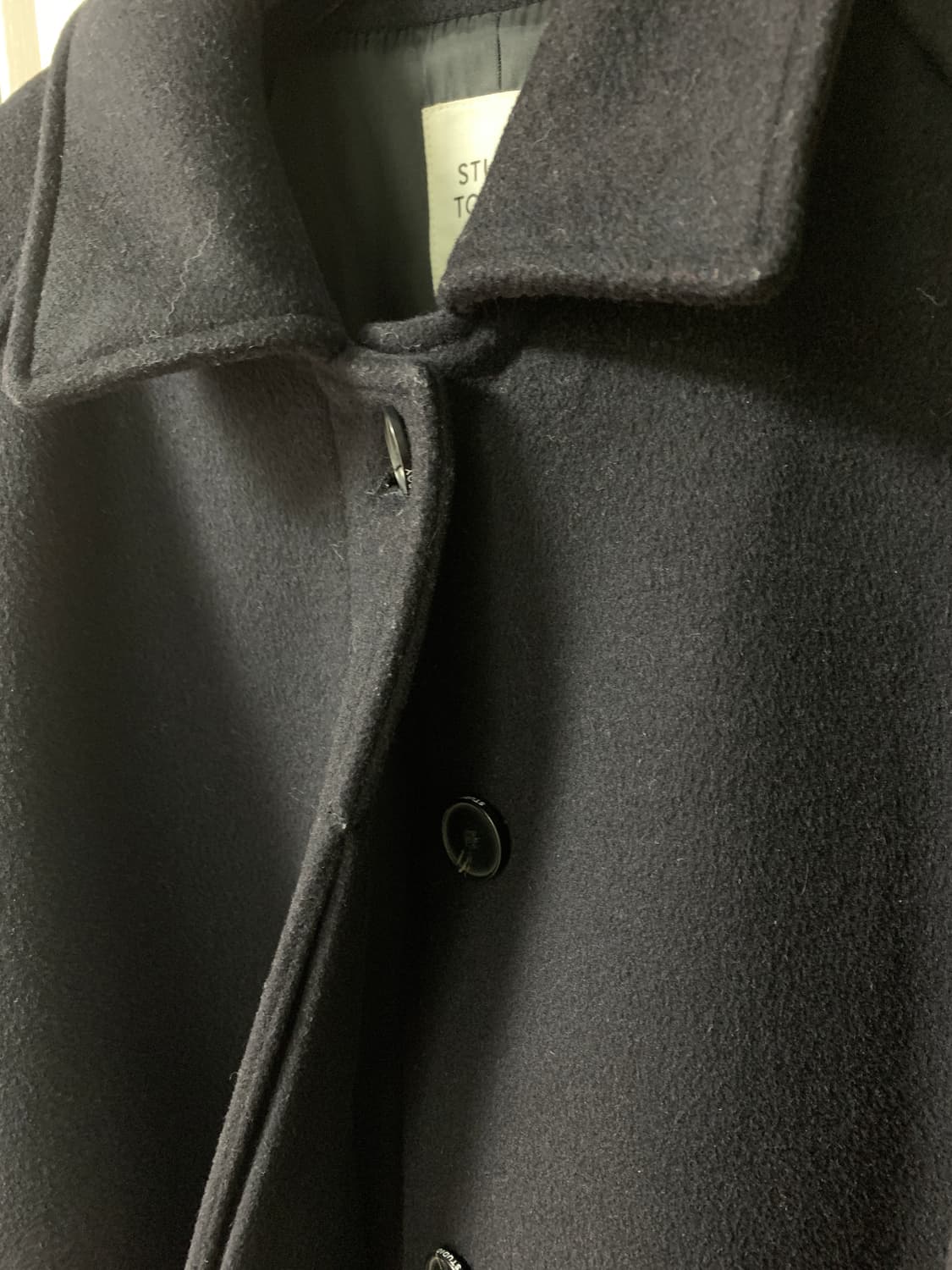 [스튜디오톰보이] 라글란 롱코트 (NAVY) 상품이미지4