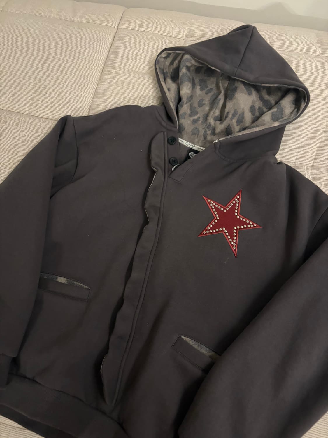 러브이즈트루 후드티 상품이미지1