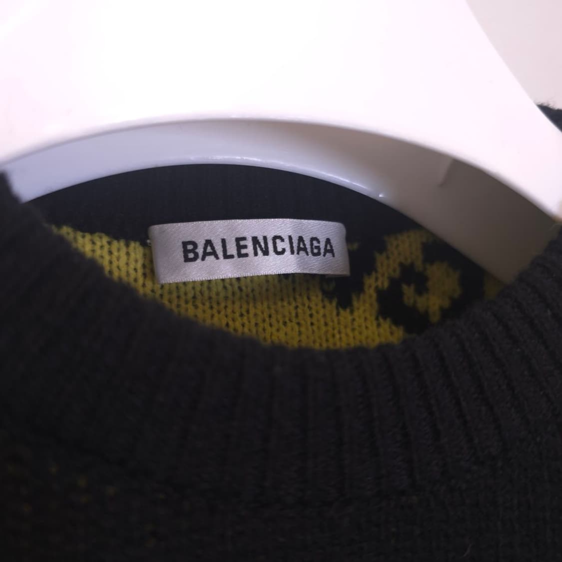 [중고/정품] 발렌시아가 로고 니트 상품이미지4