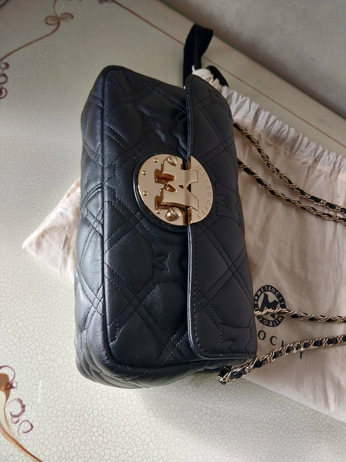 메트로시티 퀄팅 미니백. 상품이미지8