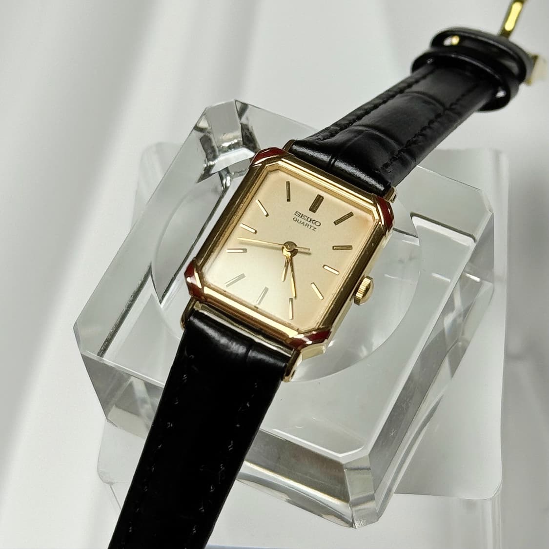 80's90's 빈티지 세이코 사각 탱크 레드 엣지 워치 상품이미지7