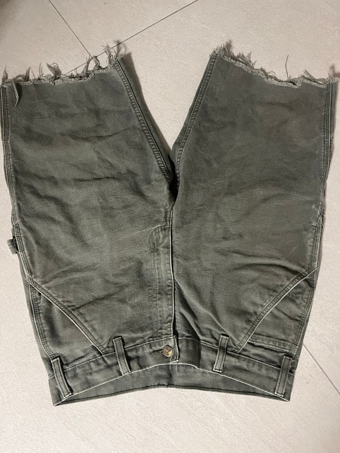칼하트 카펜터 모스크린 커팅 쇼츠 상품이미지2