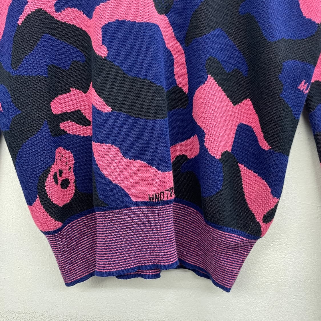 마크앤로나 카모 패턴 니트 유니크 상품이미지4