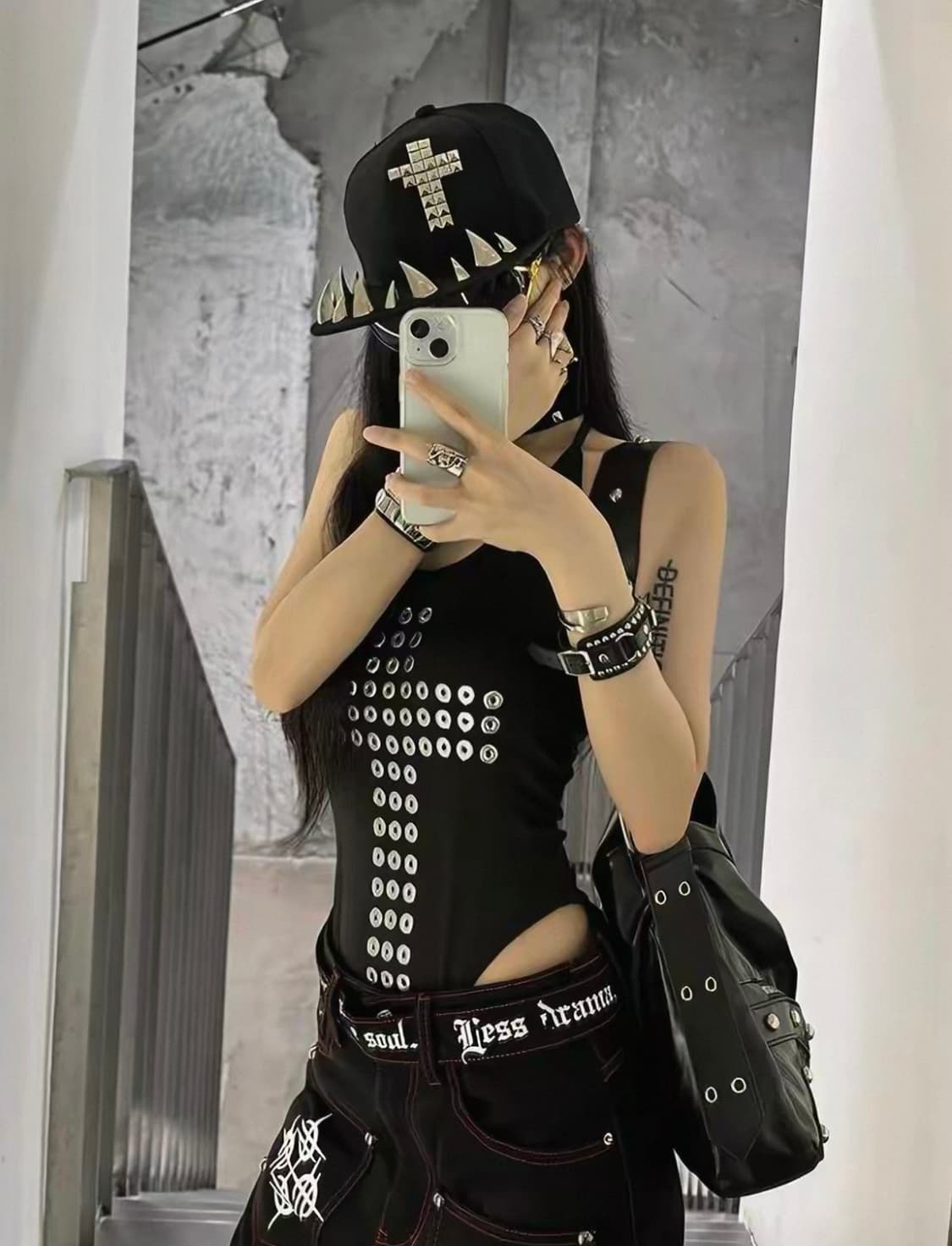 Opium Cross Layered Top 상품이미지1