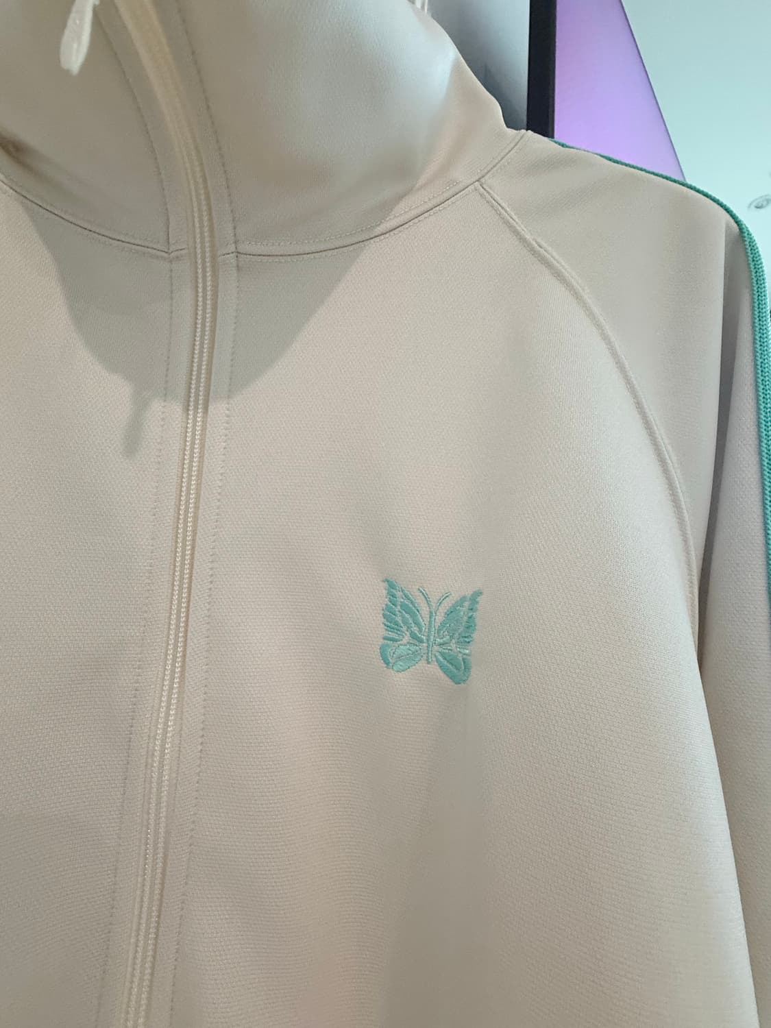 니들스 트랙 자켓 아이보리 민트 xl 상품이미지2