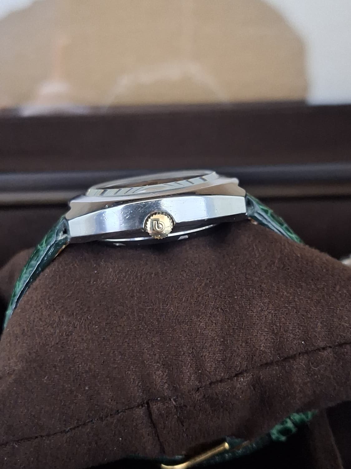 시티즌 70s 빈티지 오토매틱 스퀘어드 시계 판매합니다 상품이미지4