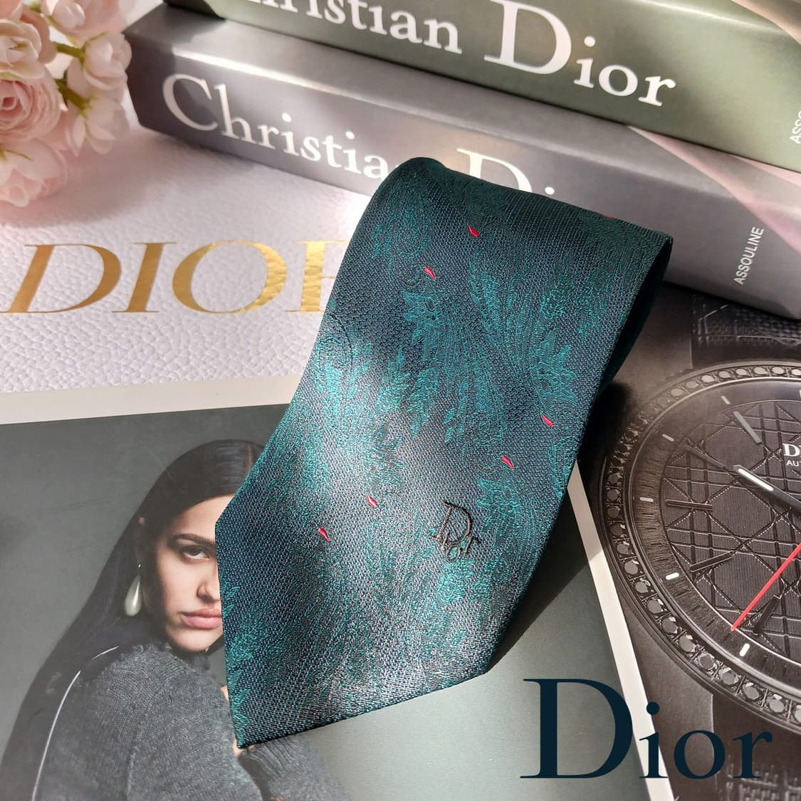 크리스찬 디올 실크 청녹 자카드 넥타이 8.1cm A+등급 A19813
 상품이미지1