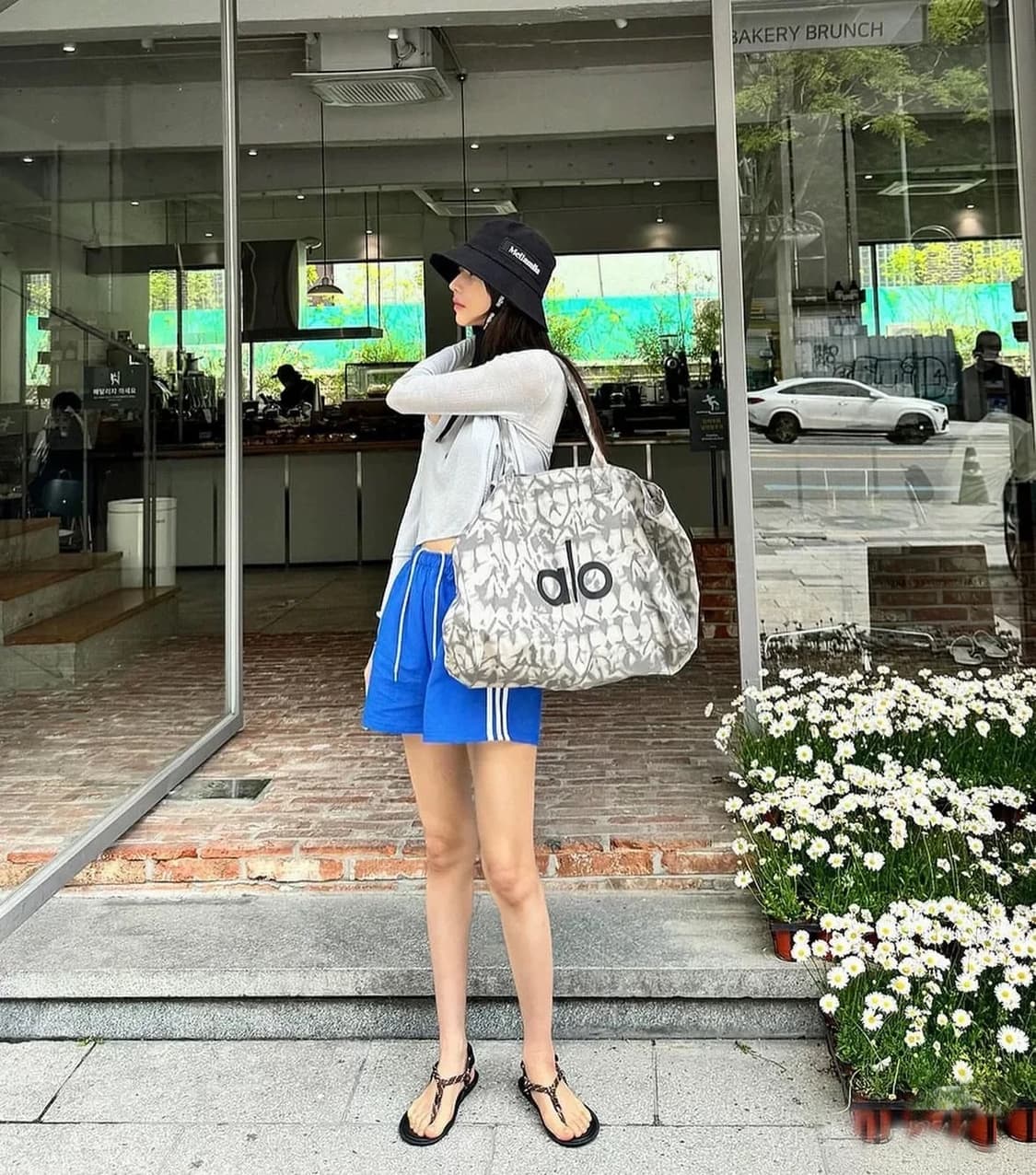알로요가 타이다이 패브릭 쇼퍼백 (ALO YOGA) 상품이미지4