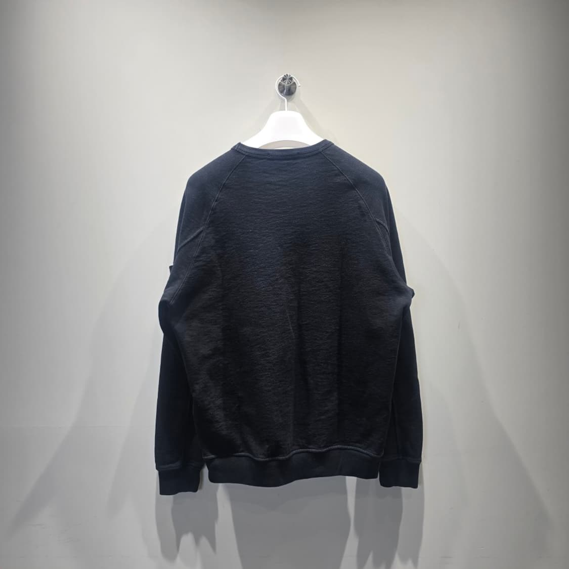 [중고/정품] 스톤 아일랜드 와팬 패치 맨투맨 블랙 L 상품이미지2