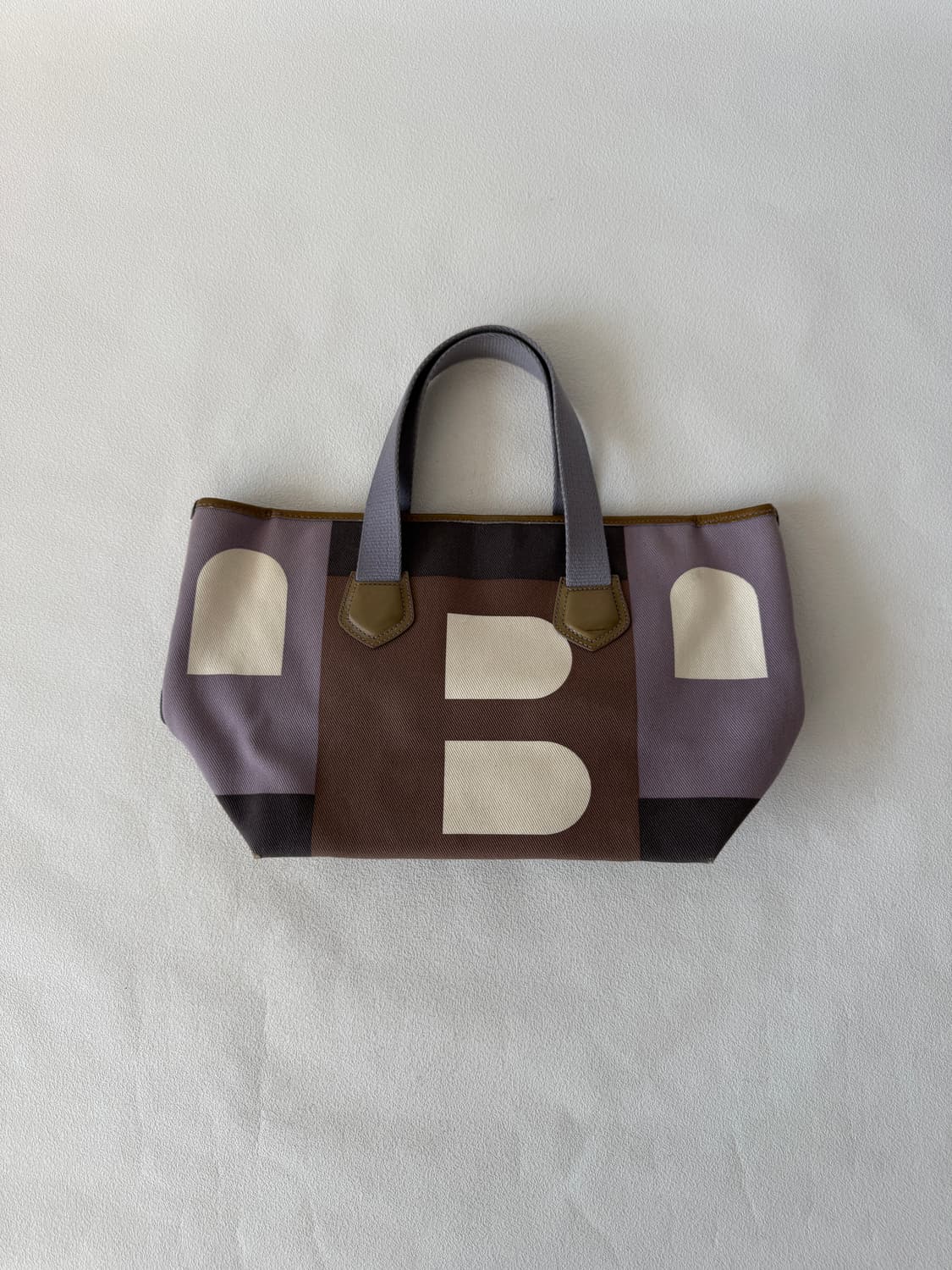 발리(BALLY) 캔버스 토트백(Switzerland) 상품이미지1