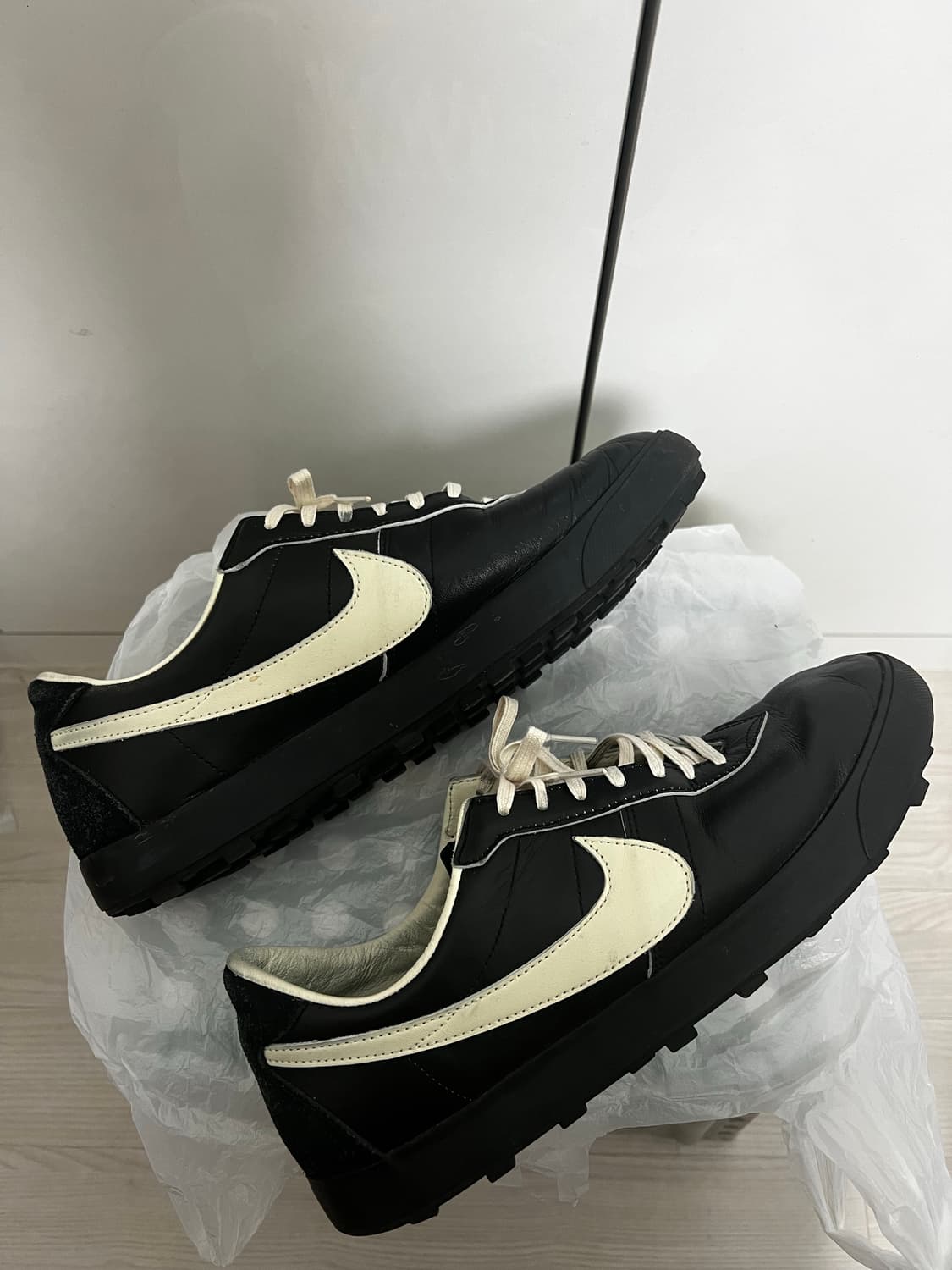 [275] 나이키 보디 아스트로그래버 SP 블랙 앤 코코넛 밀크 상품이미지3