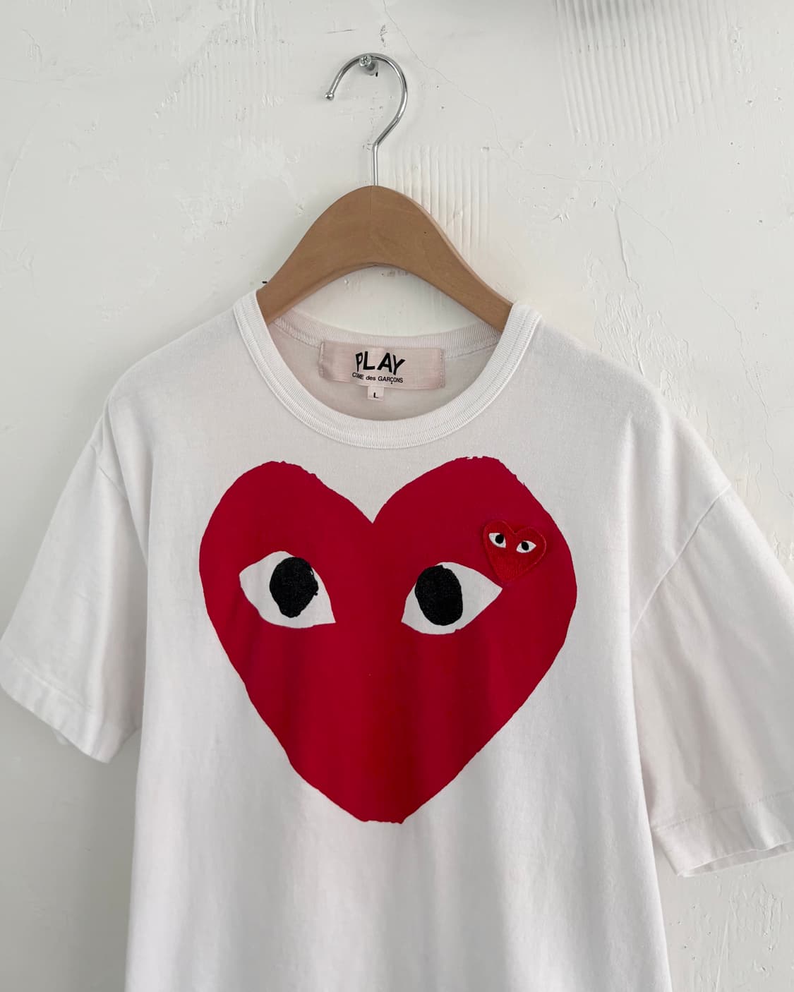 COMMEdesGARCONS 꼼데가르송 화이트컬러 레드 하트프린팅 티셔츠 상품이미지4
