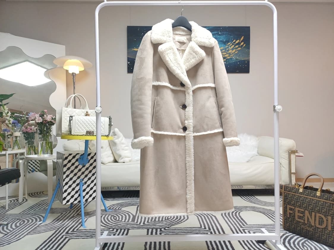 백화점 LYNN KL)겨울 스웨이드 무스탕 로맨틱 핑크베이지 롱코트 상품이미지1