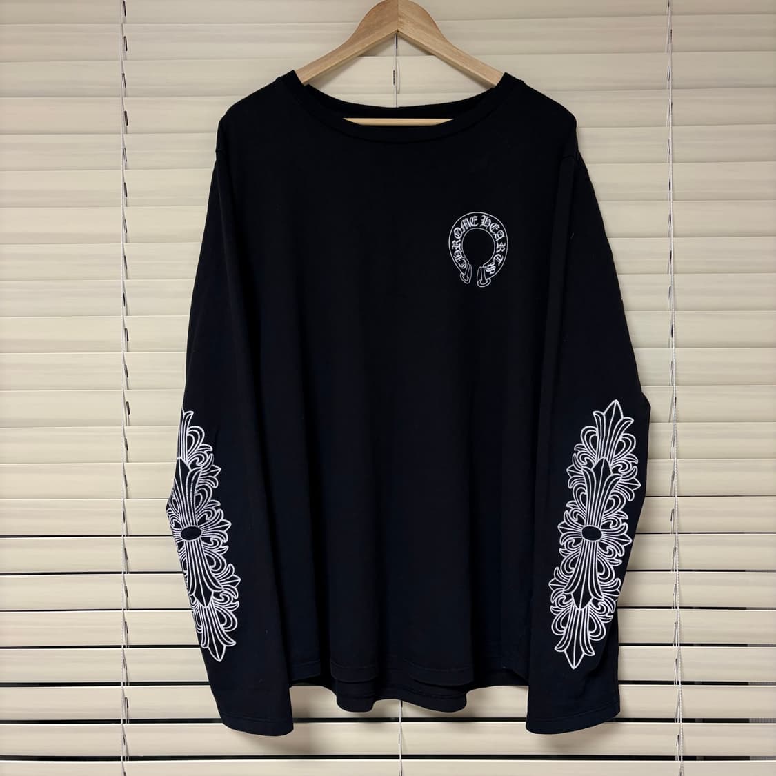 레어) 크롬하츠 플로랄 홀스슈 크로스 롱슬리브 긴팔 티셔츠 XL 상품이미지3