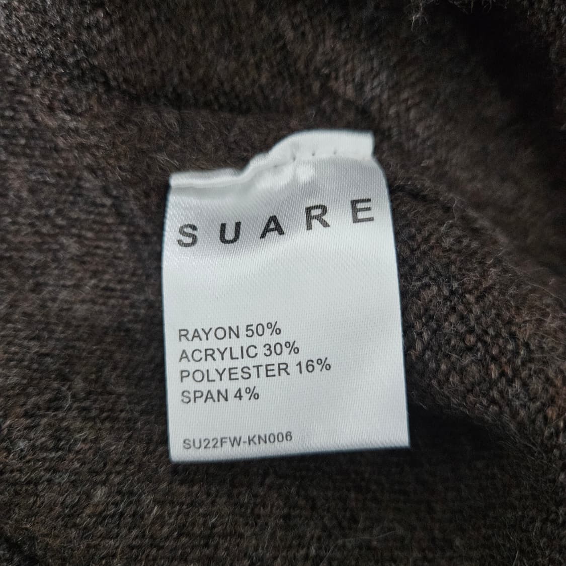 L 수아레 오버핏 브라운 니트 컨디션A 상품이미지4
