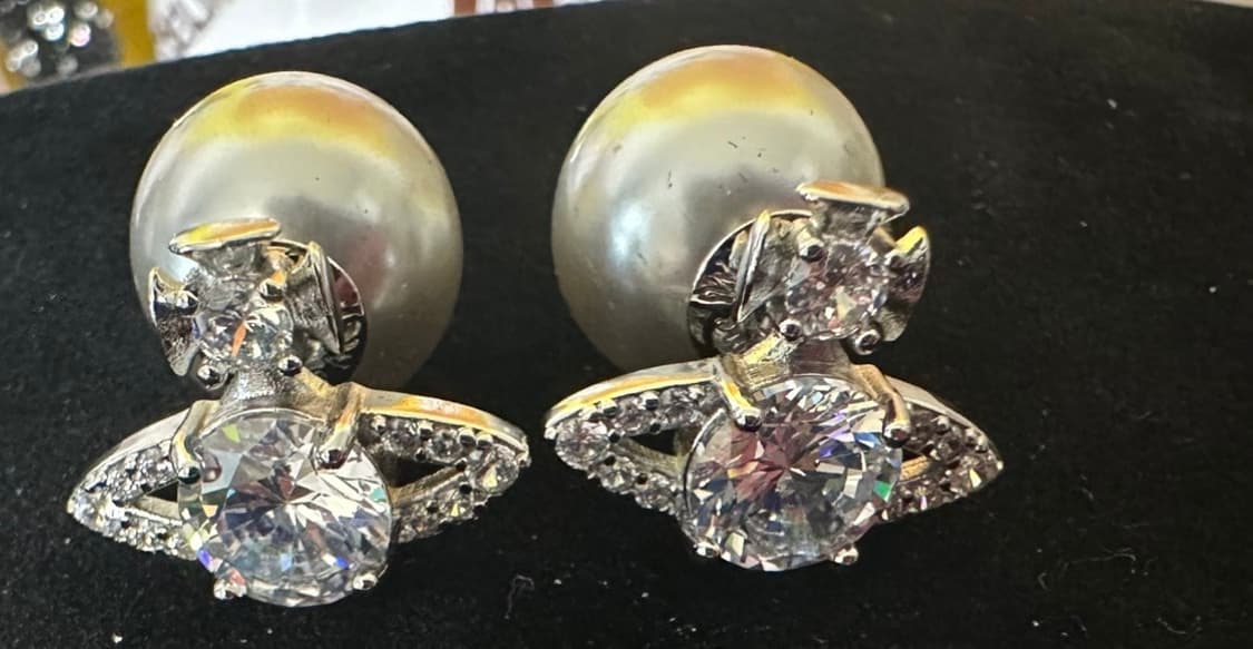 비비안 웨스트우드 진주 큐빅 귀걸이 상품이미지1