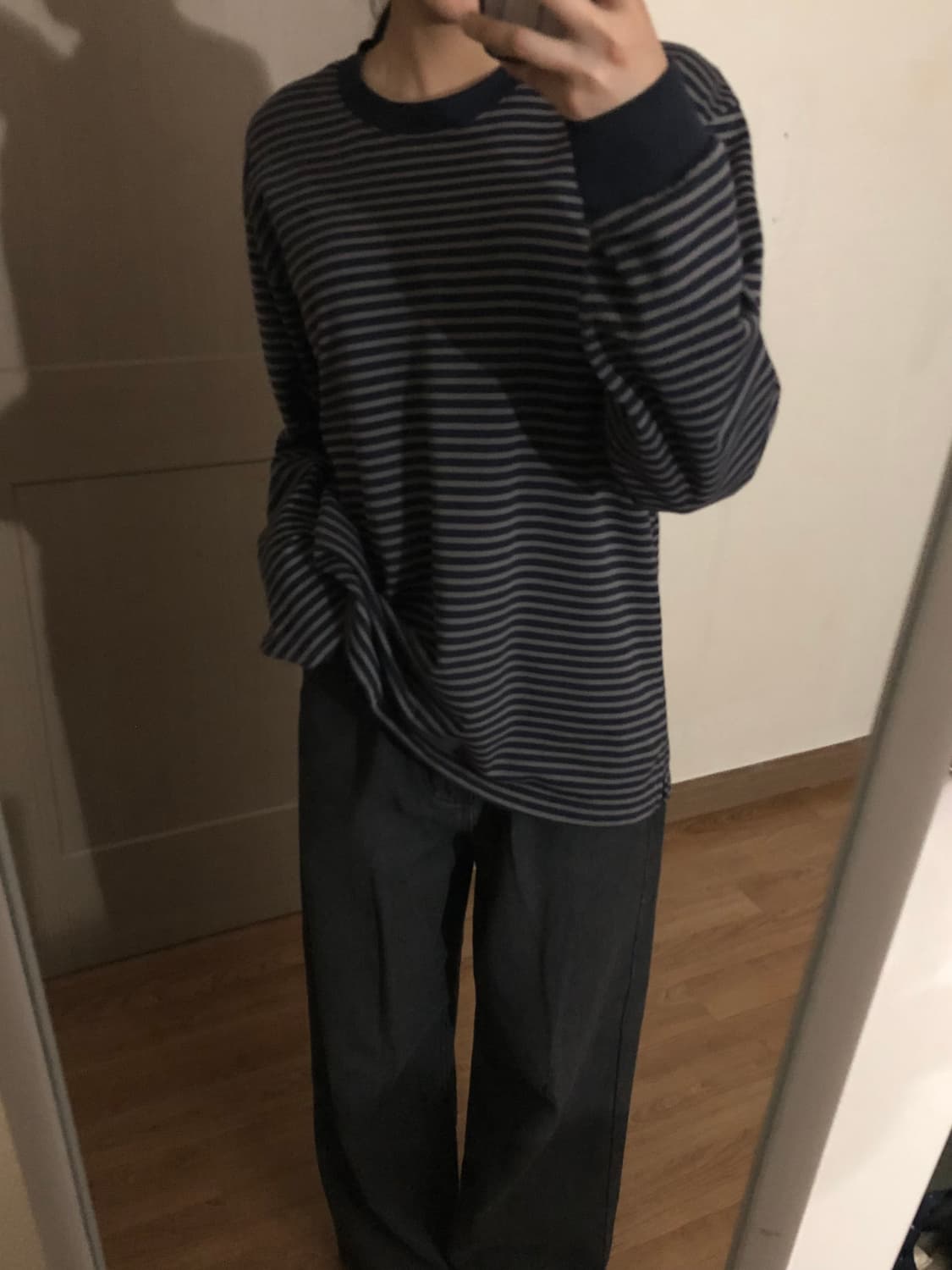 유니클로 스트라이프 롱슬리브 네이비 상품이미지3