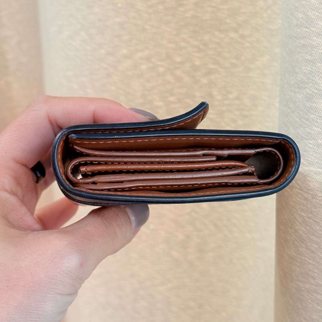 셀린느 정품 트리오페 트리폴드 여성 반지갑 상품이미지5