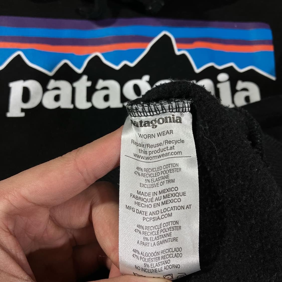파타고니아 빅로고 후드티  상품이미지3