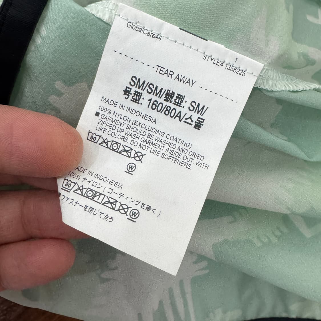 여성용 S 언더아머 런닝 경량 바람막이 후드 자켓  상품이미지6