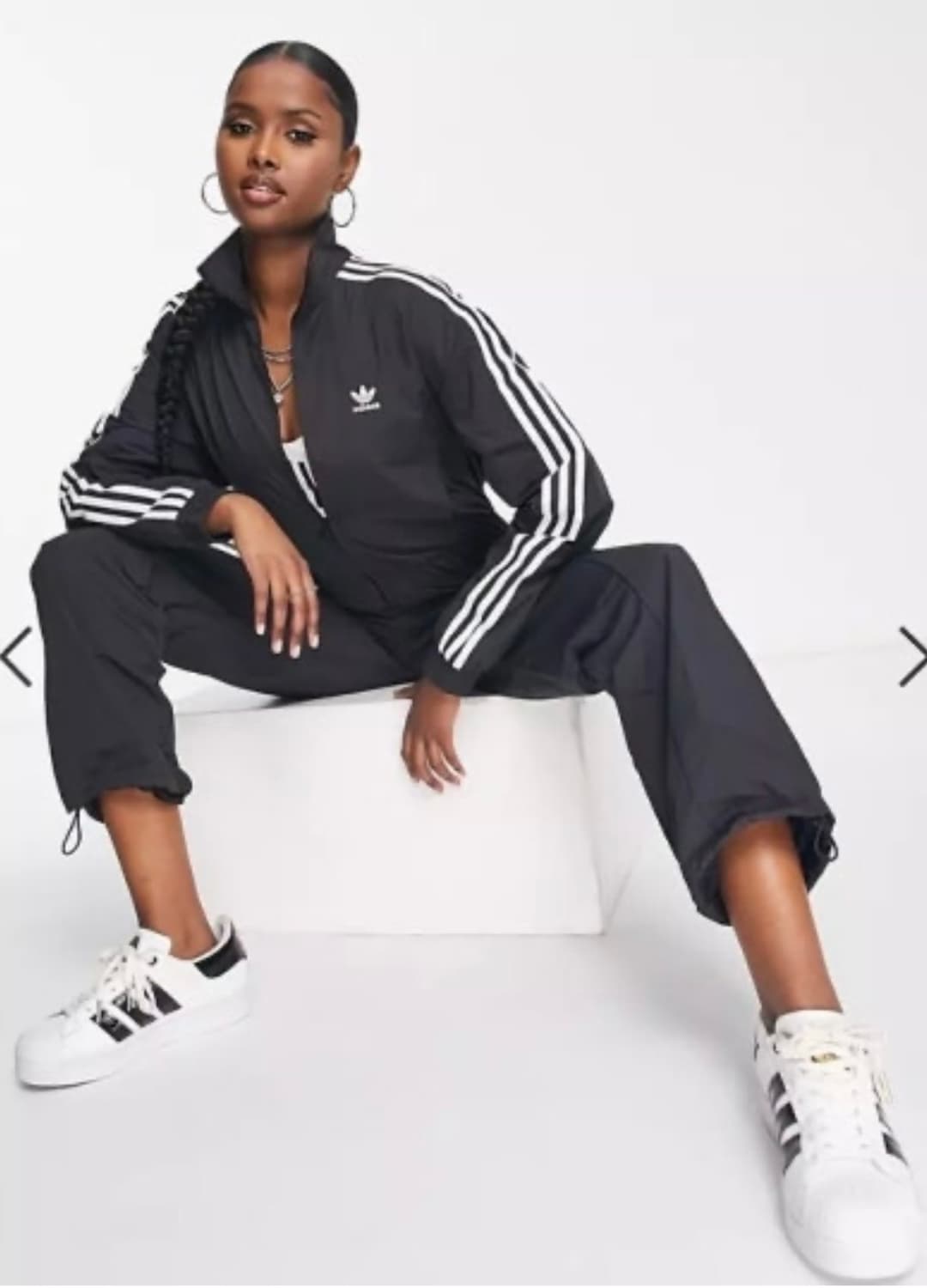 아디다스 보일러 점프수트 여성 라지 프리사이즈.사진에 실측있어요. 상품이미지1