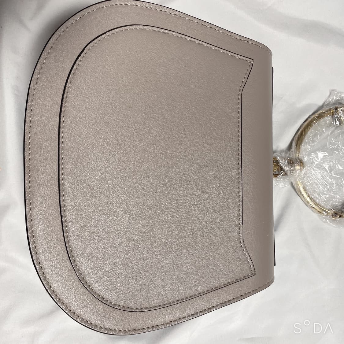 끌로에 나일백 연브라운 상품이미지5