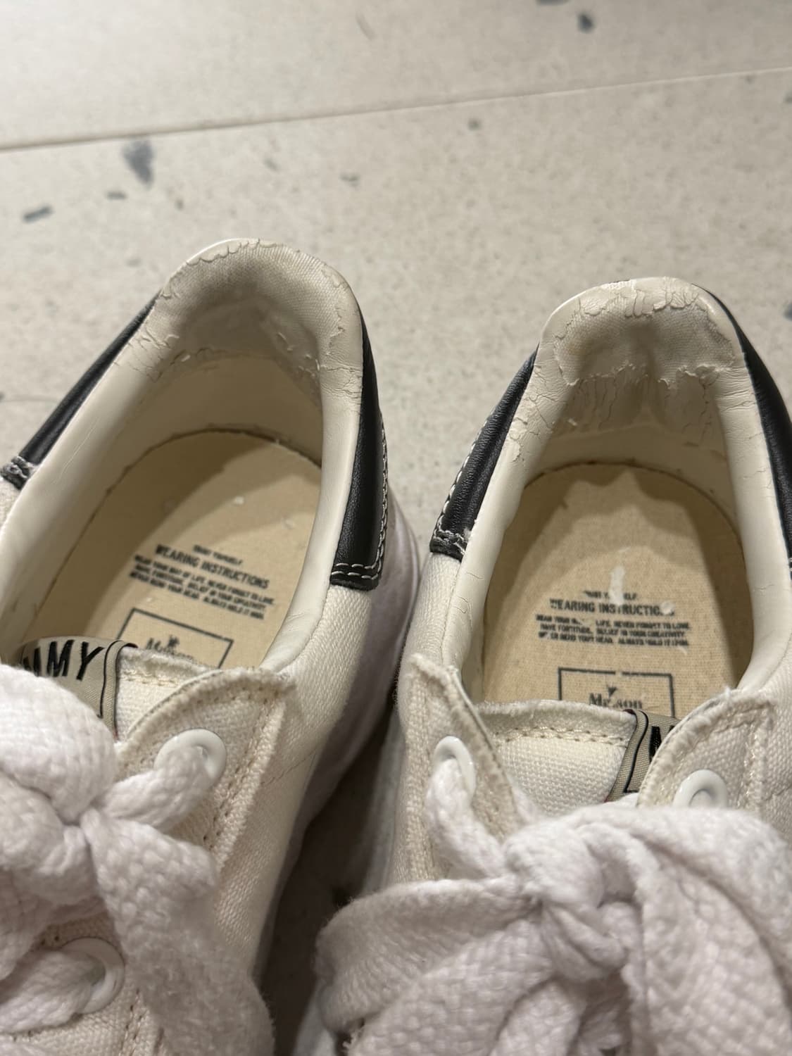 야스히로 블레이키 OG 솔 캔버스 로우탑 스니커즈 화이트 상품이미지4