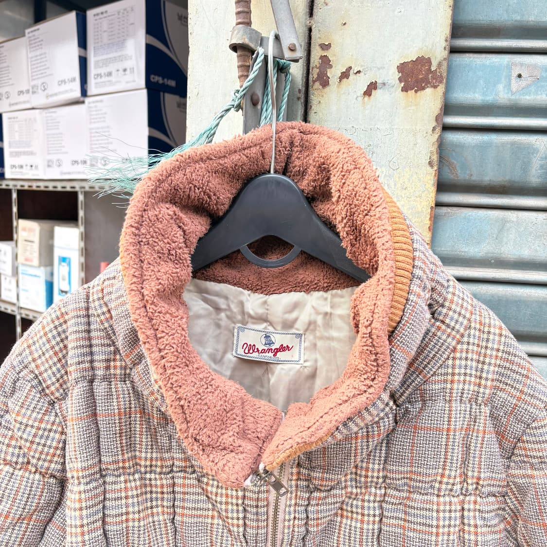 랭글러 블루벨 체크 패턴 퀼팅 자켓 상품이미지2