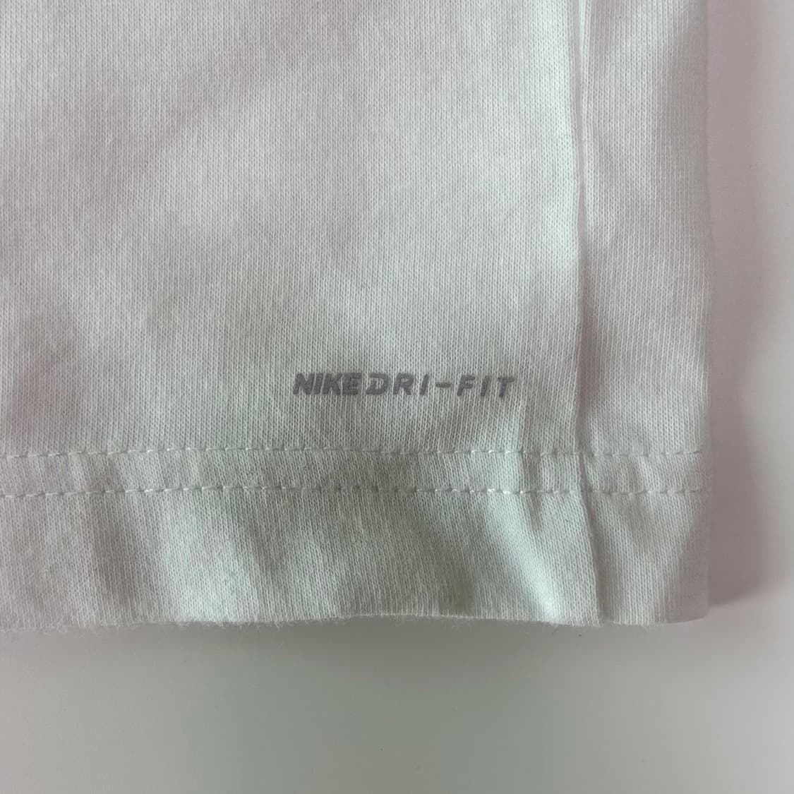 헐리(Hurley) x 나이키 드라이핏(Dri-FIT) 테크 로고 티셔츠 상품이미지3