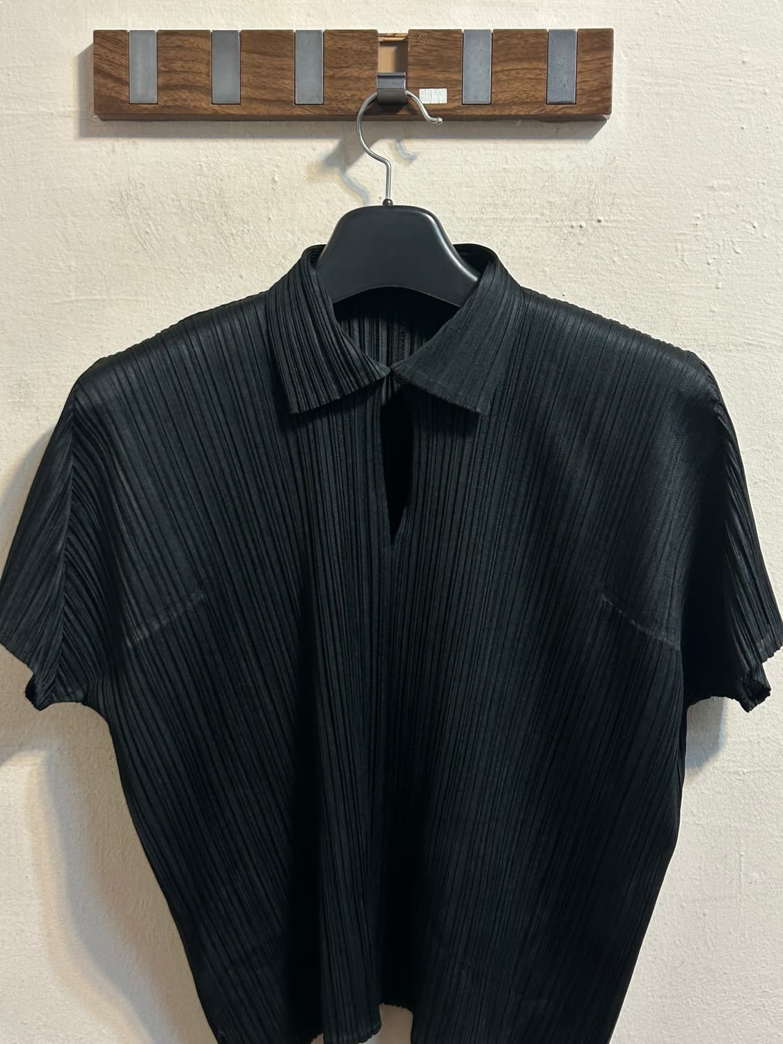 이세이미야케 오픈넥 플리츠 블라우스 상품이미지2