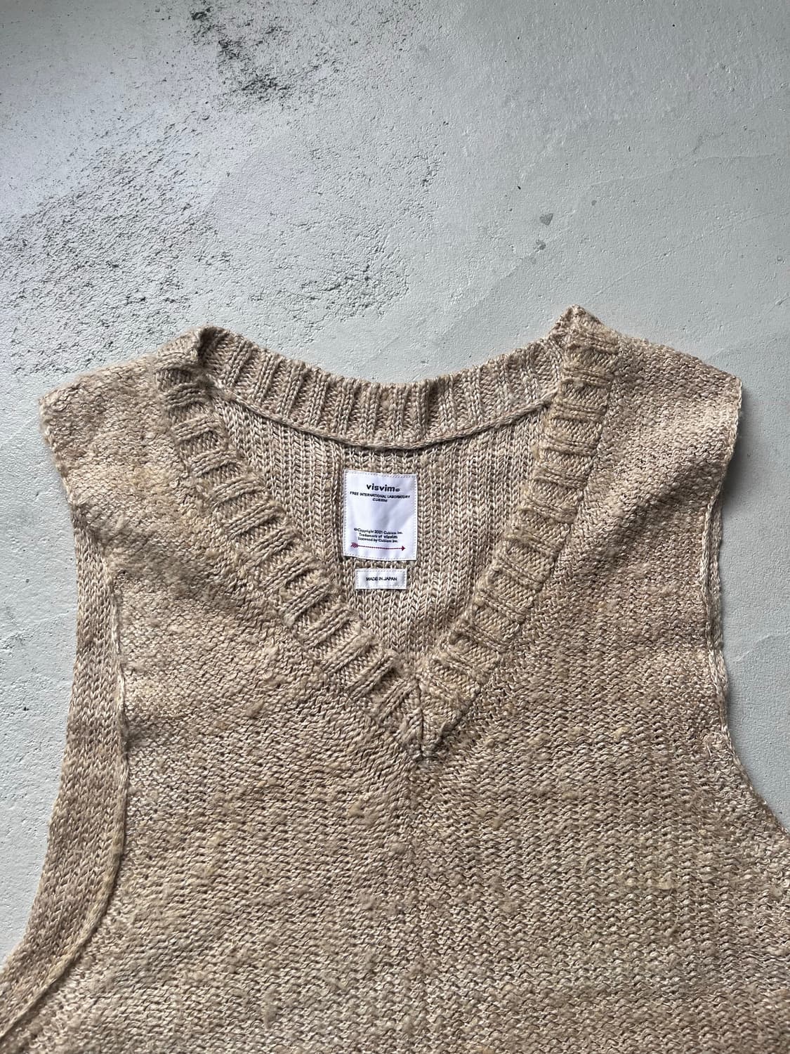 visvim tussar silk v-neck vest 상품이미지3