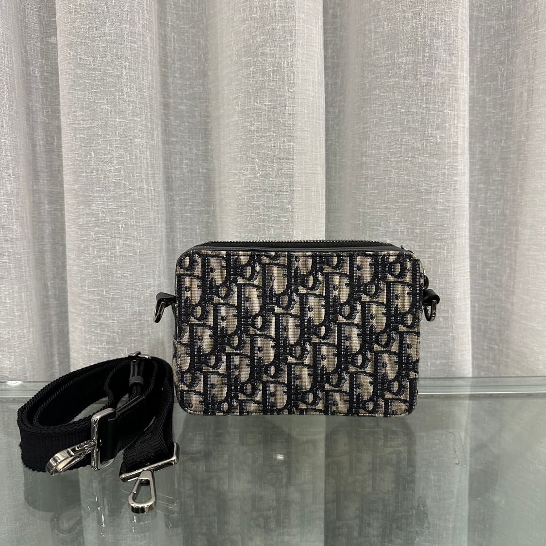 디올 오블리크 스트랩 파우치 메신저백 상품이미지2